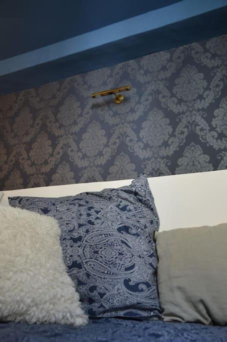 La Loge Familiale: 110M2, Place Rose Goudard, Ac L'Isle-sur-la-Sorgue Exterior photo