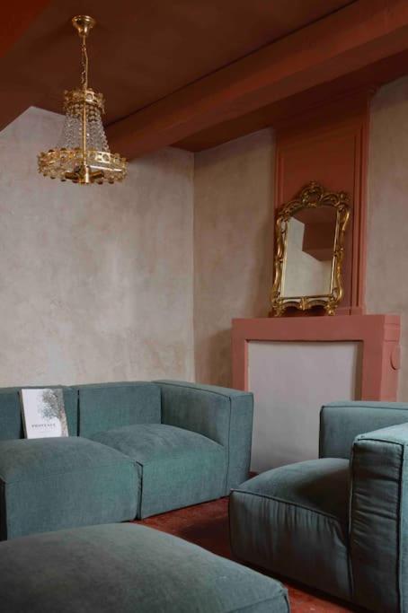 La Loge Familiale: 110M2, Place Rose Goudard, Ac L'Isle-sur-la-Sorgue Exterior photo