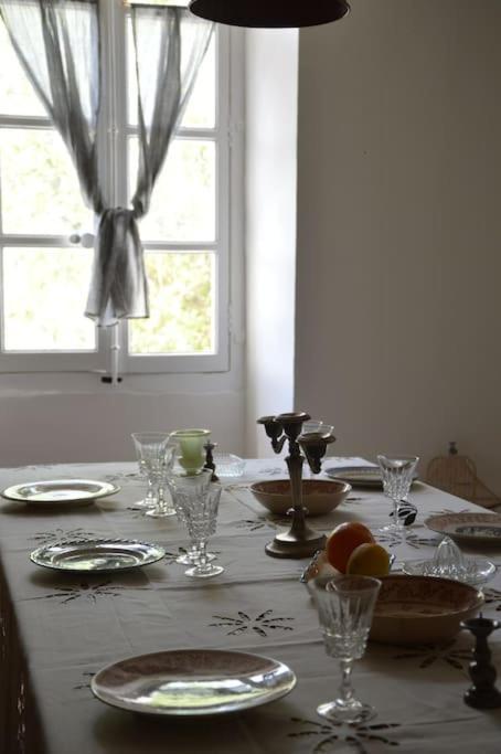 La Loge Familiale: 110M2, Place Rose Goudard, Ac L'Isle-sur-la-Sorgue Exterior photo
